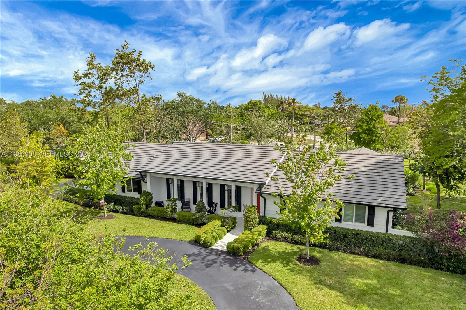 THOUSAND PINES - Residential