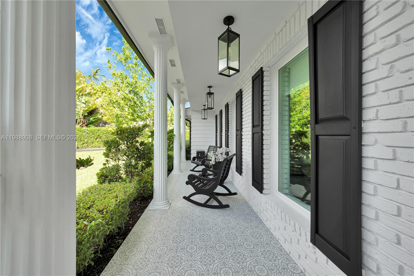 THOUSAND PINES - Residential