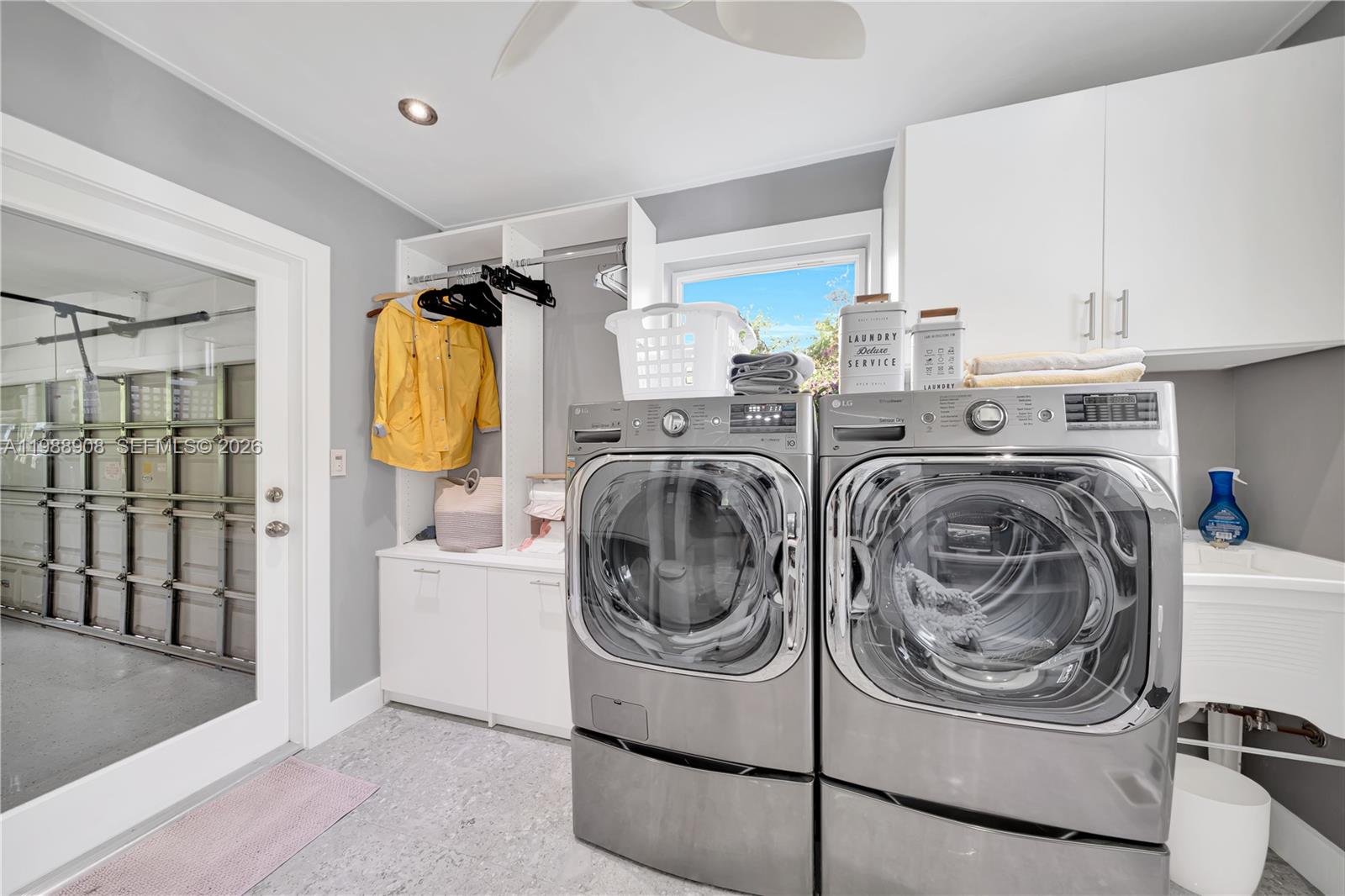 THOUSAND PINES - Residential