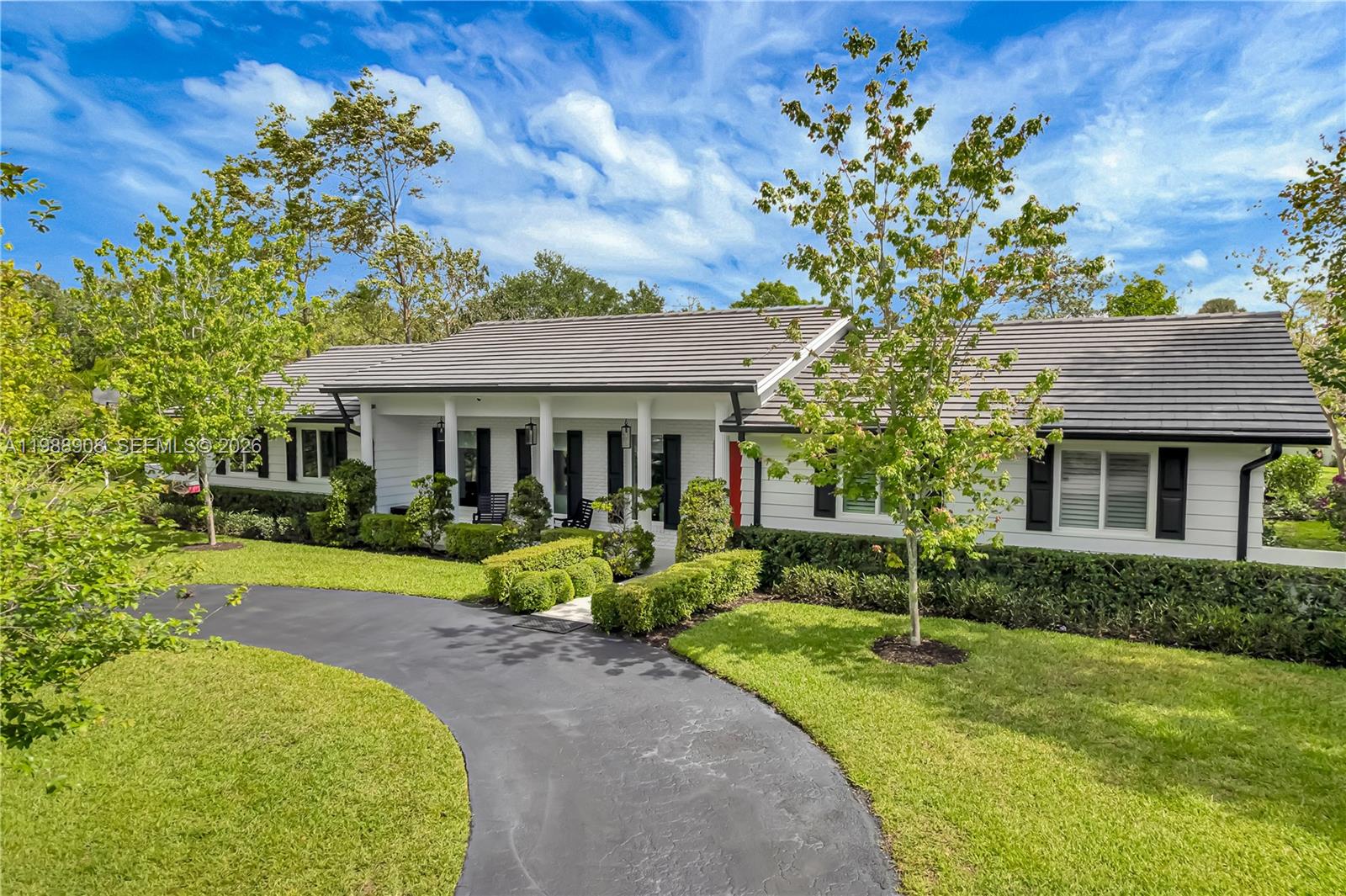 THOUSAND PINES - Residential