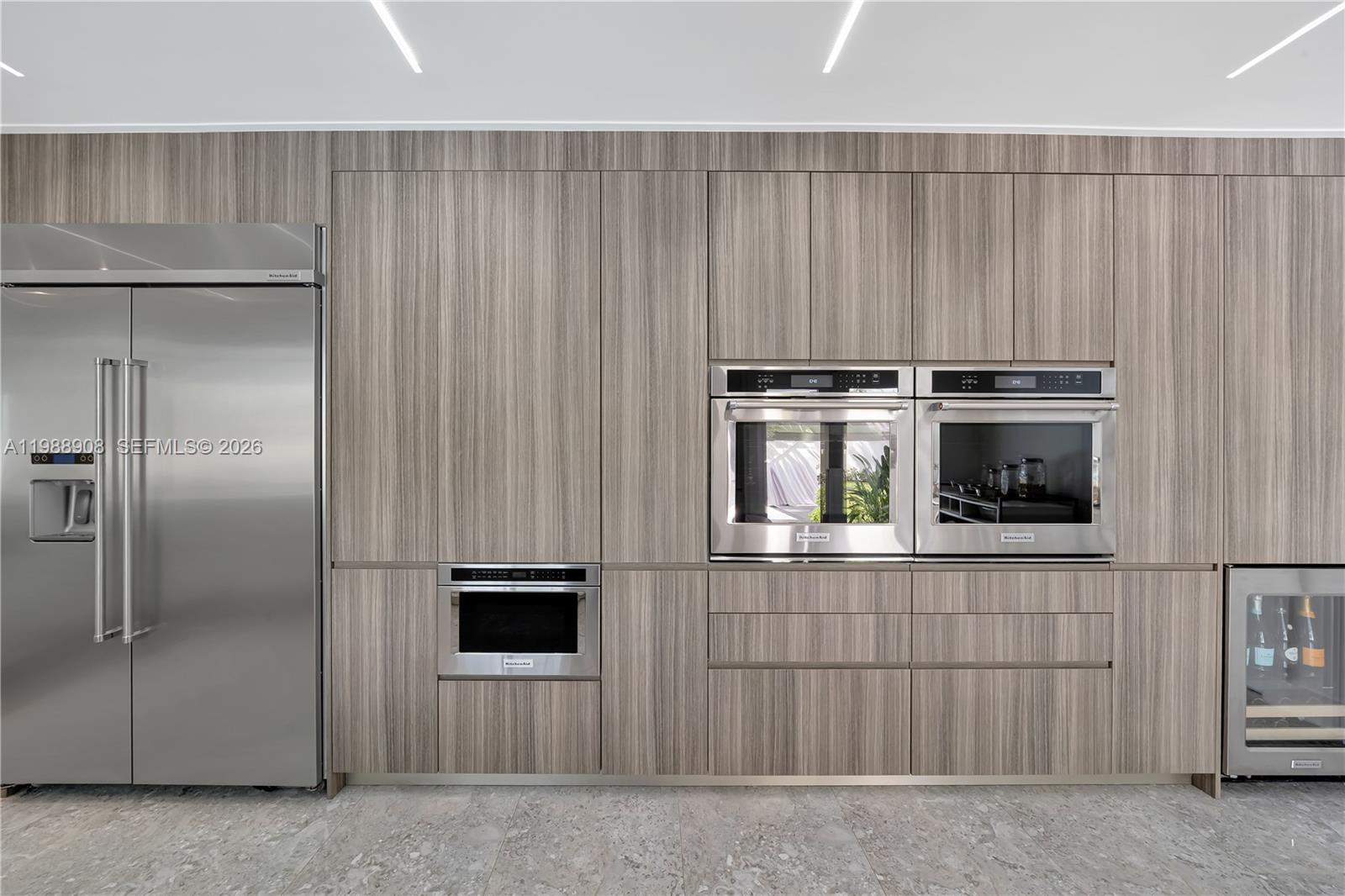 THOUSAND PINES - Residential