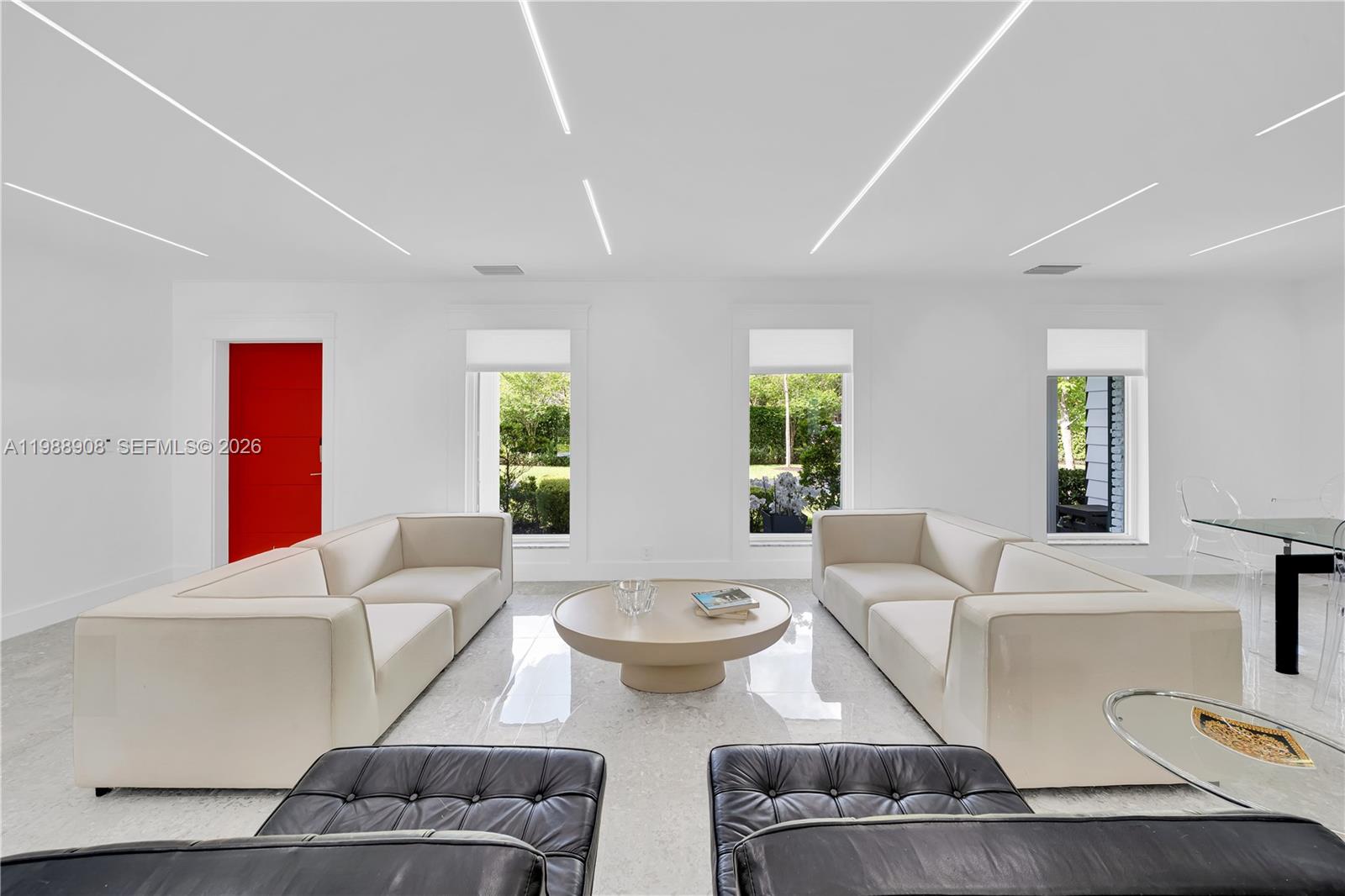 THOUSAND PINES - Residential