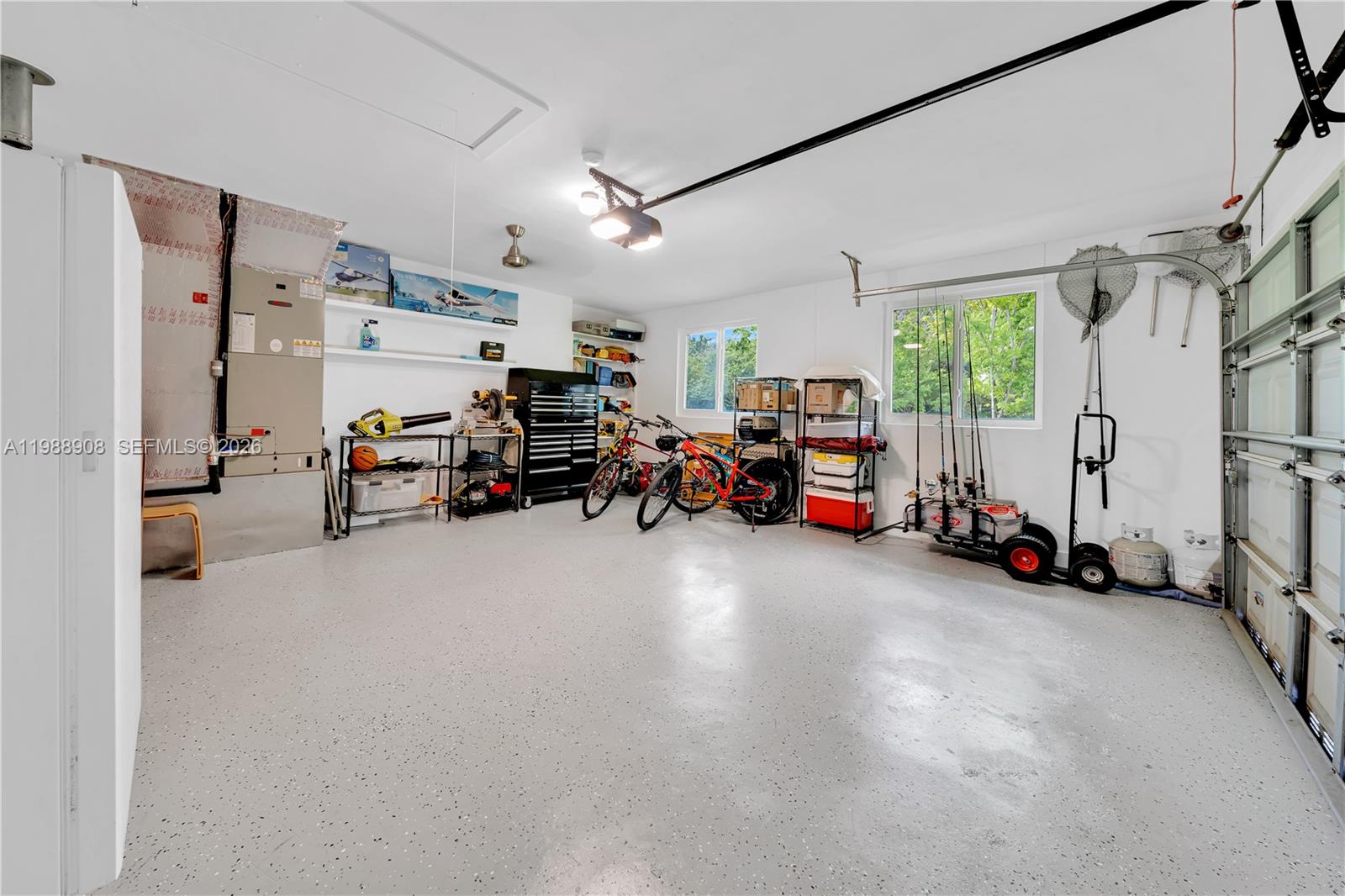 THOUSAND PINES - Residential