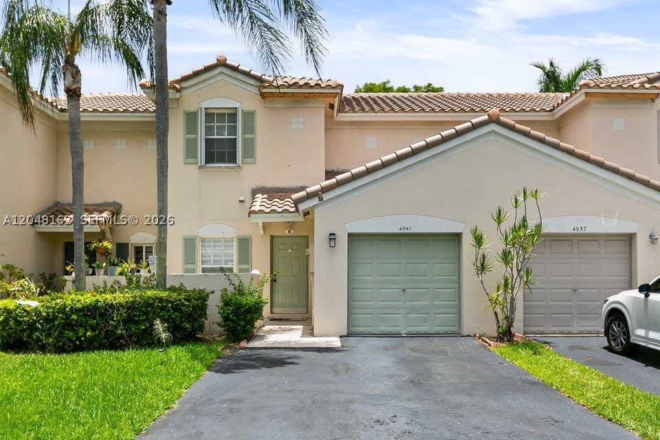 Photo of 4941 SW 32nd Ter, Dania Beach, FL 33312 (MLS # A12048162)