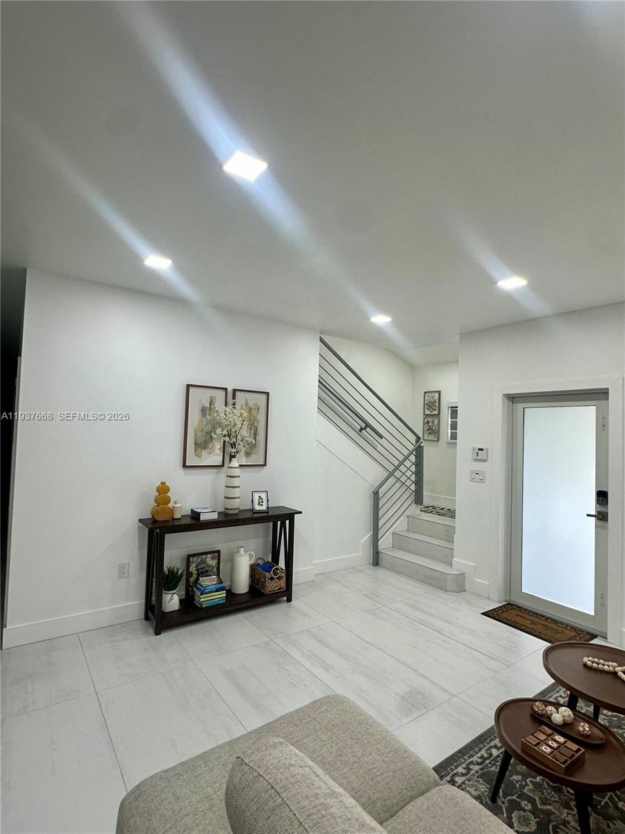 ADVENTURE HOMES - Residential