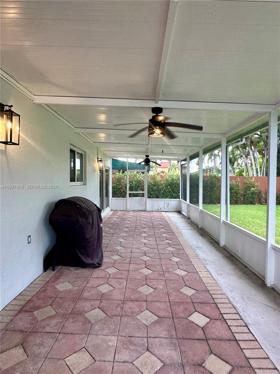 ADVENTURE HOMES - Residential