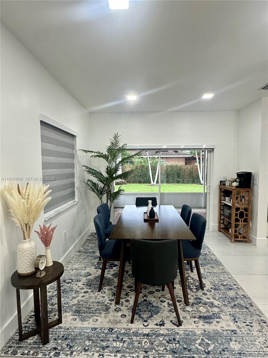 ADVENTURE HOMES - Residential