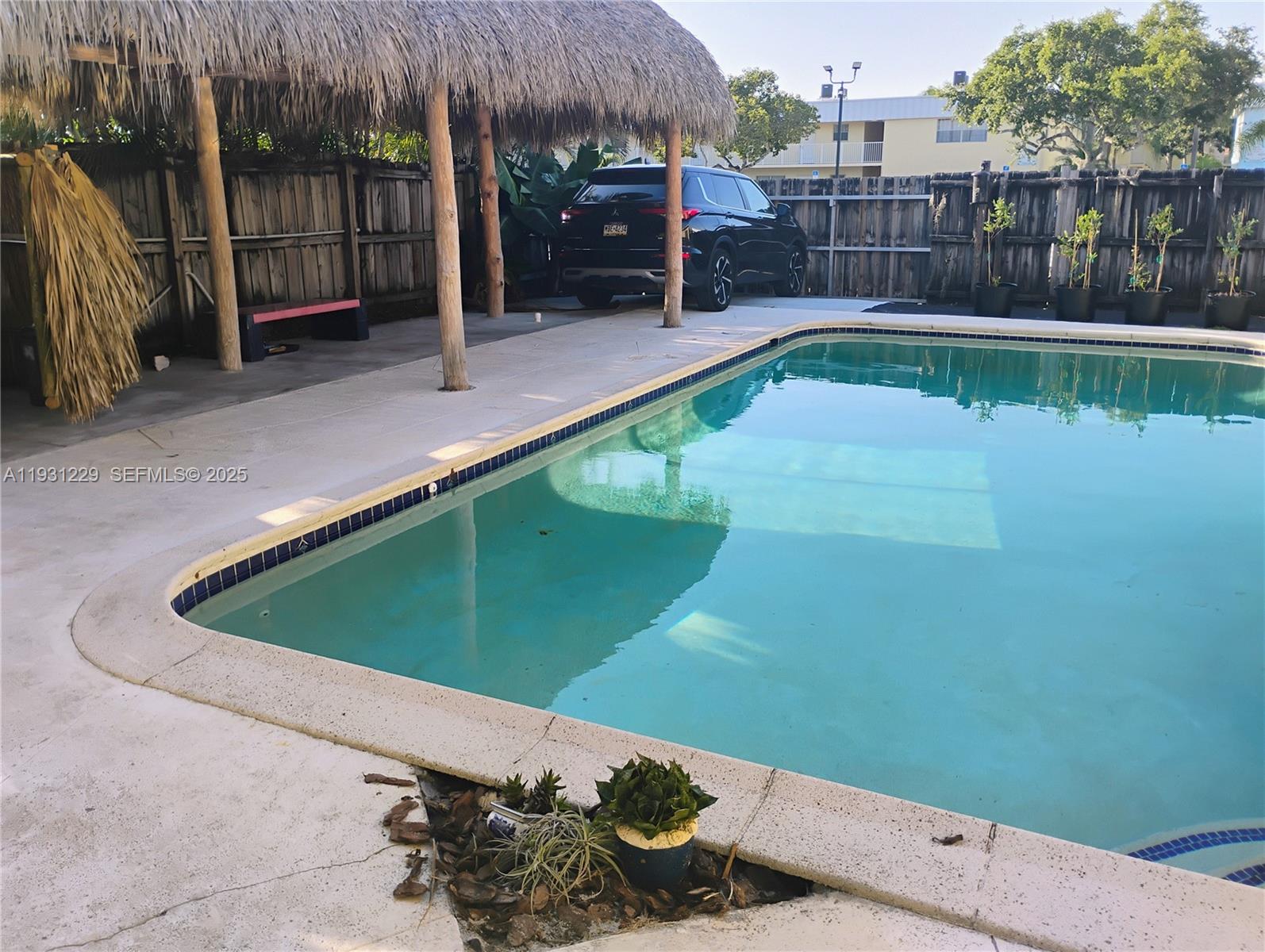 SHERIDAN HILLS SEC ONE - Residential Lease