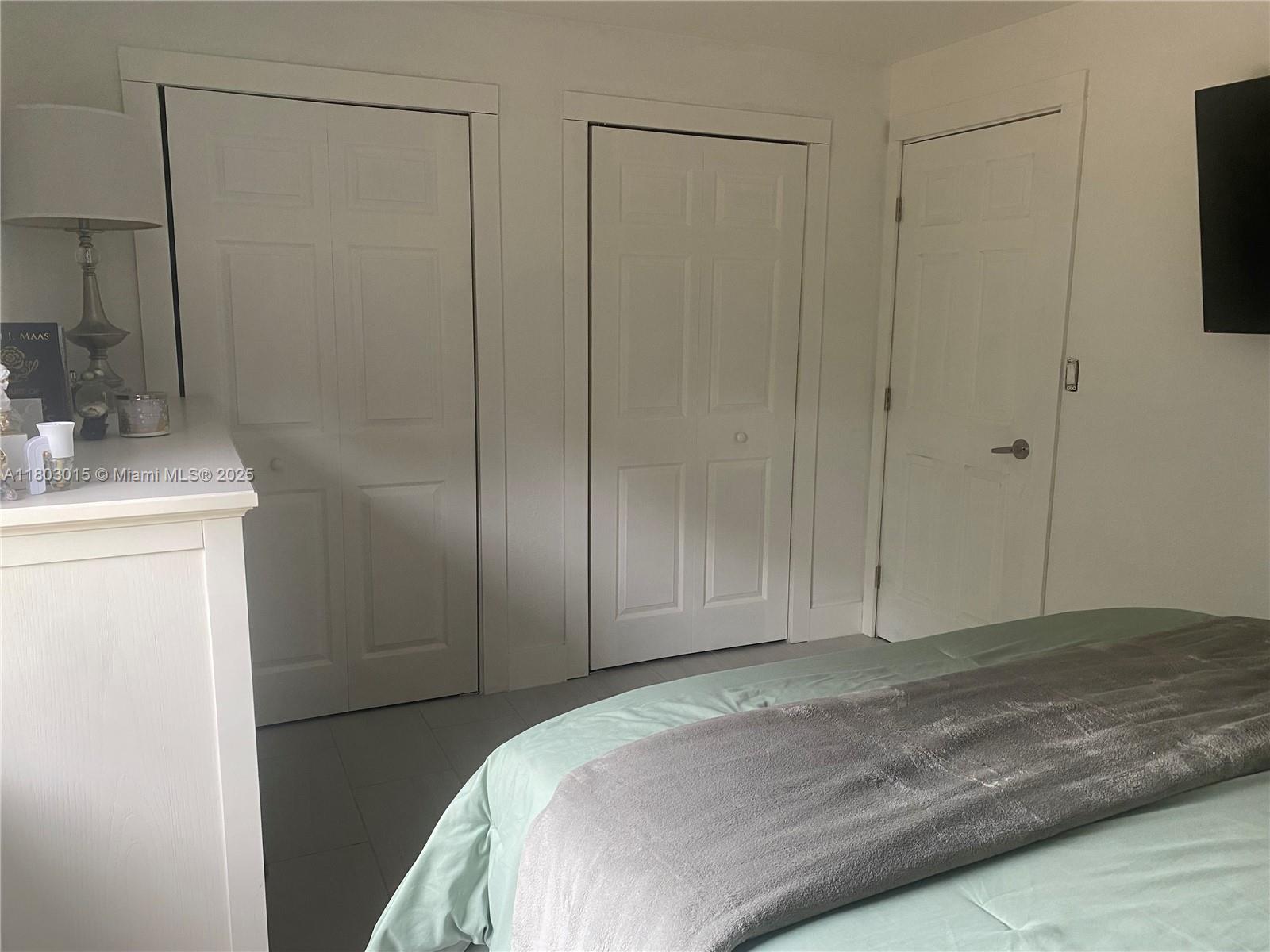 COCONUT GROVE - Residential