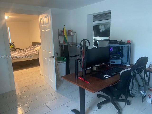 COCONUT GROVE - Residential
