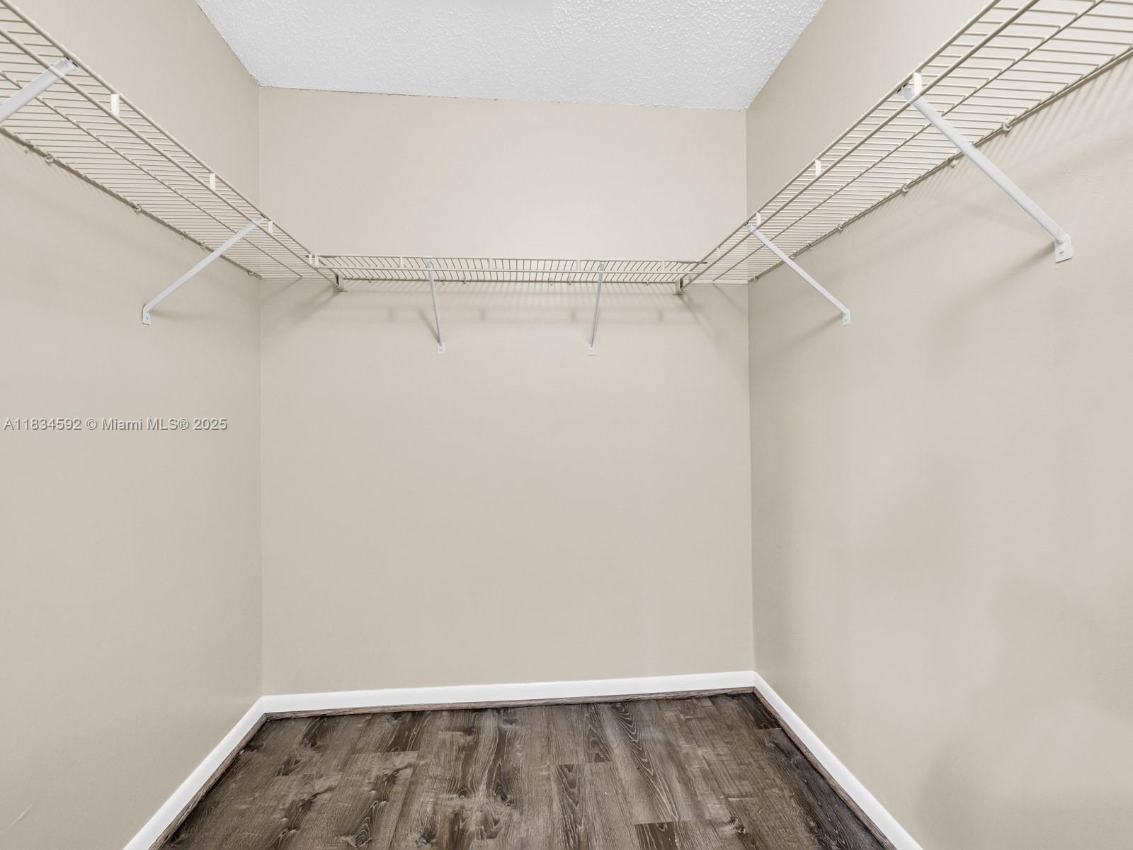 FOREST RIDGE PATIO HOMES - Residential Lease
