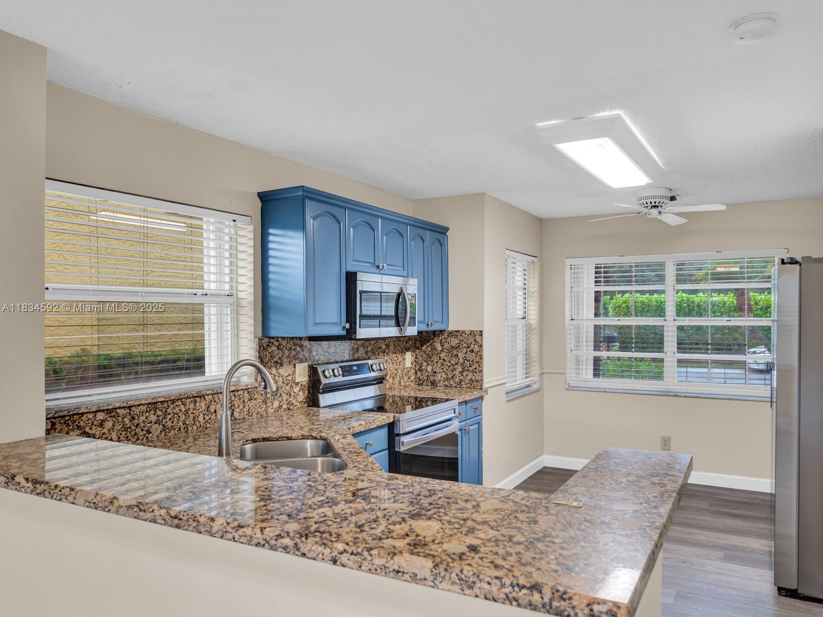 FOREST RIDGE PATIO HOMES - Residential Lease