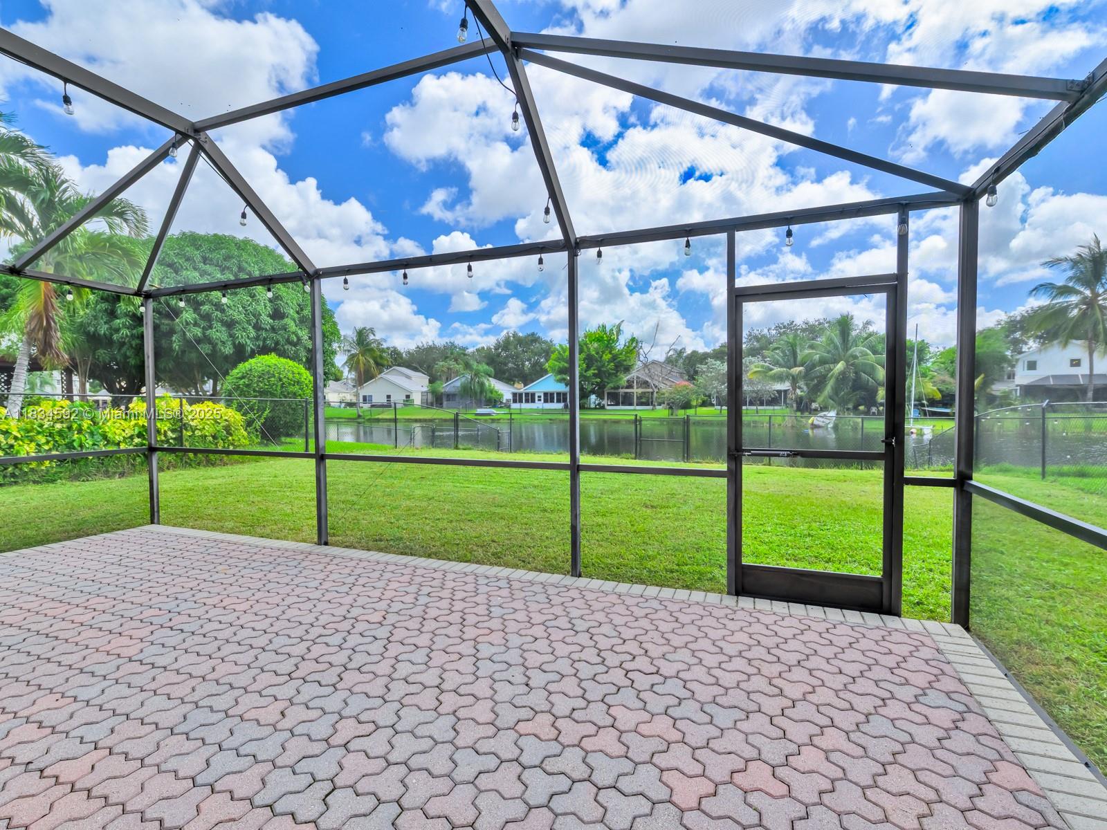 FOREST RIDGE PATIO HOMES - Residential Lease