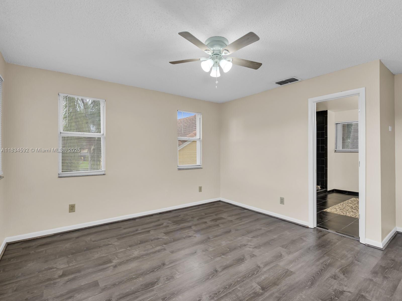FOREST RIDGE PATIO HOMES - Residential Lease