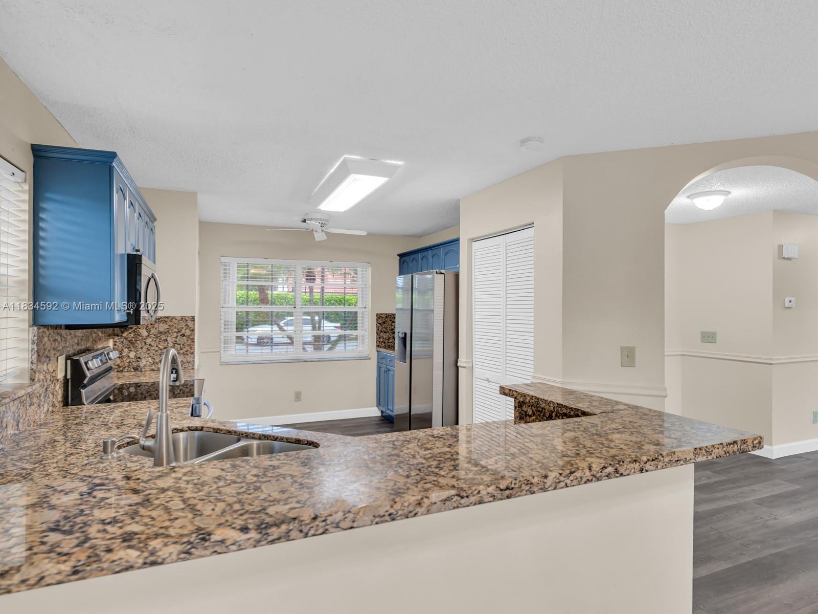 FOREST RIDGE PATIO HOMES - Residential Lease