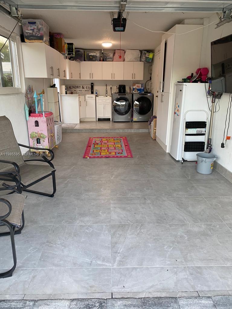 MAINLANDS OF TAMARAC LAKE - Residential Lease