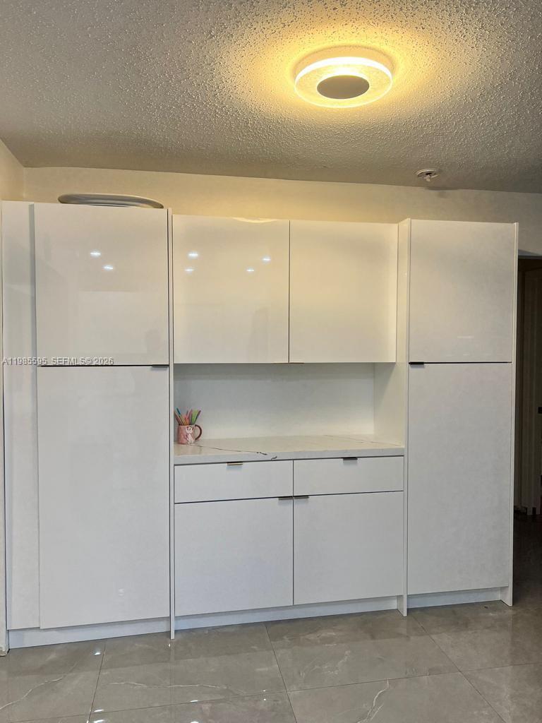 MAINLANDS OF TAMARAC LAKE - Residential Lease