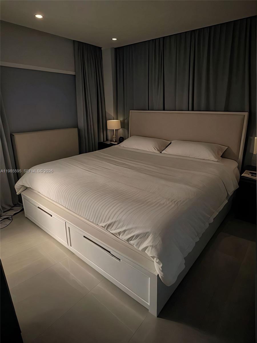 MAINLANDS OF TAMARAC LAKE - Residential Lease