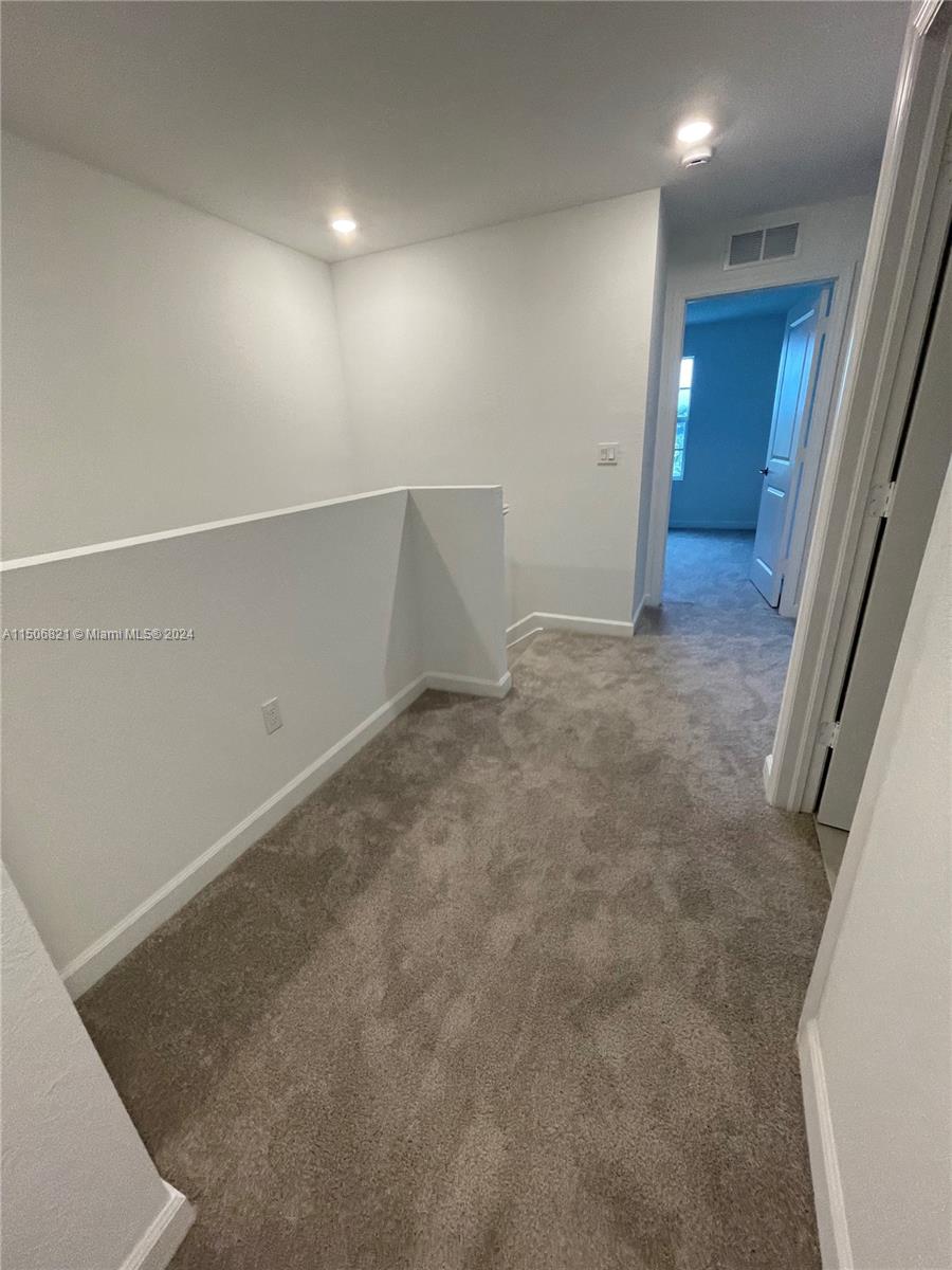 LAKESHORE AT THE FOUNTAIN - Residential Lease