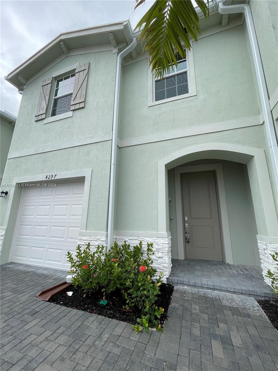 LAKESHORE AT THE FOUNTAIN - Residential Lease