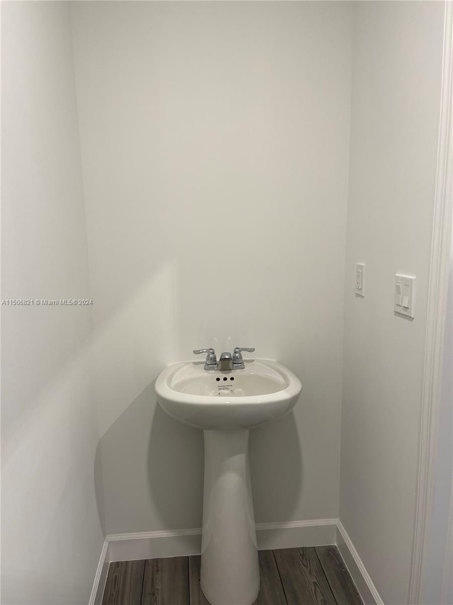 LAKESHORE AT THE FOUNTAIN - Residential Lease