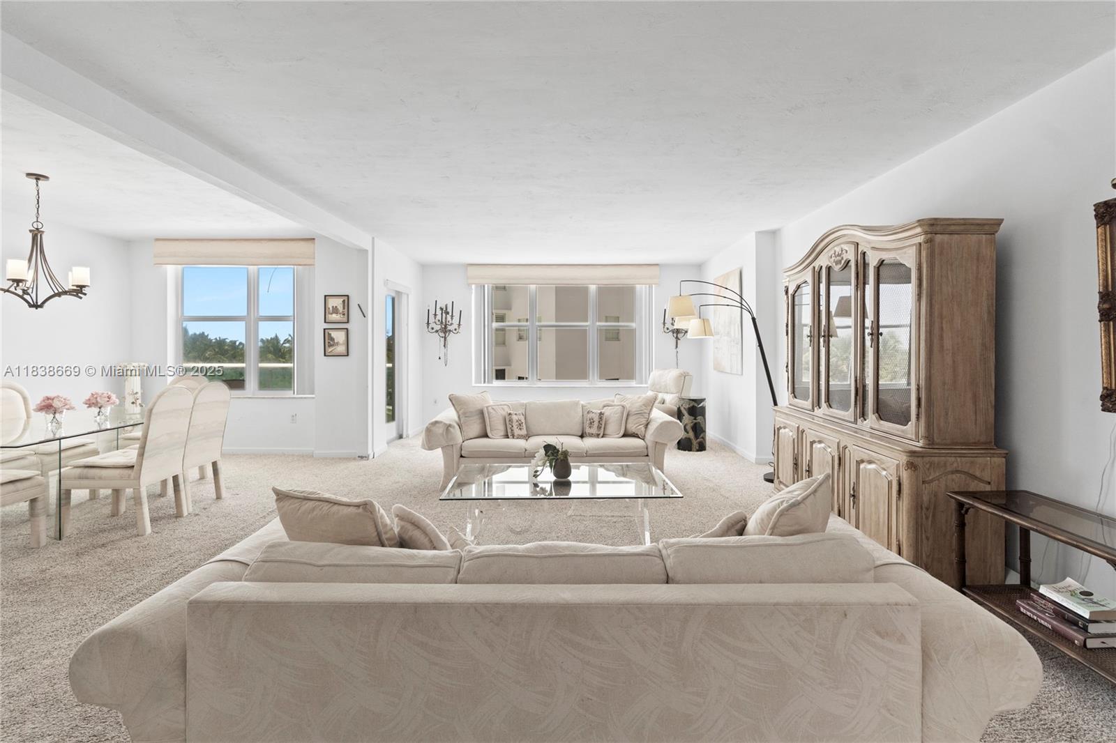 THE CARRIAGE CLUB SOUTH - Residential