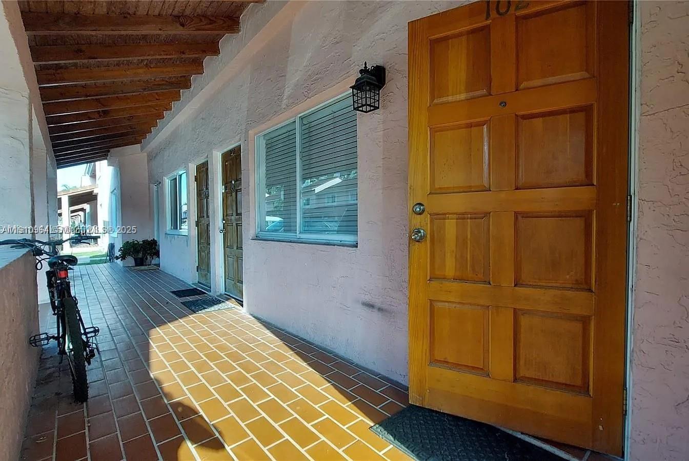 DORAL COURT CONDO - Residential Lease