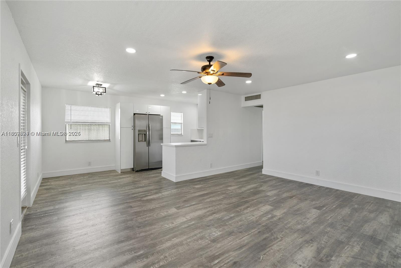 KINGS POINT - Residential Lease