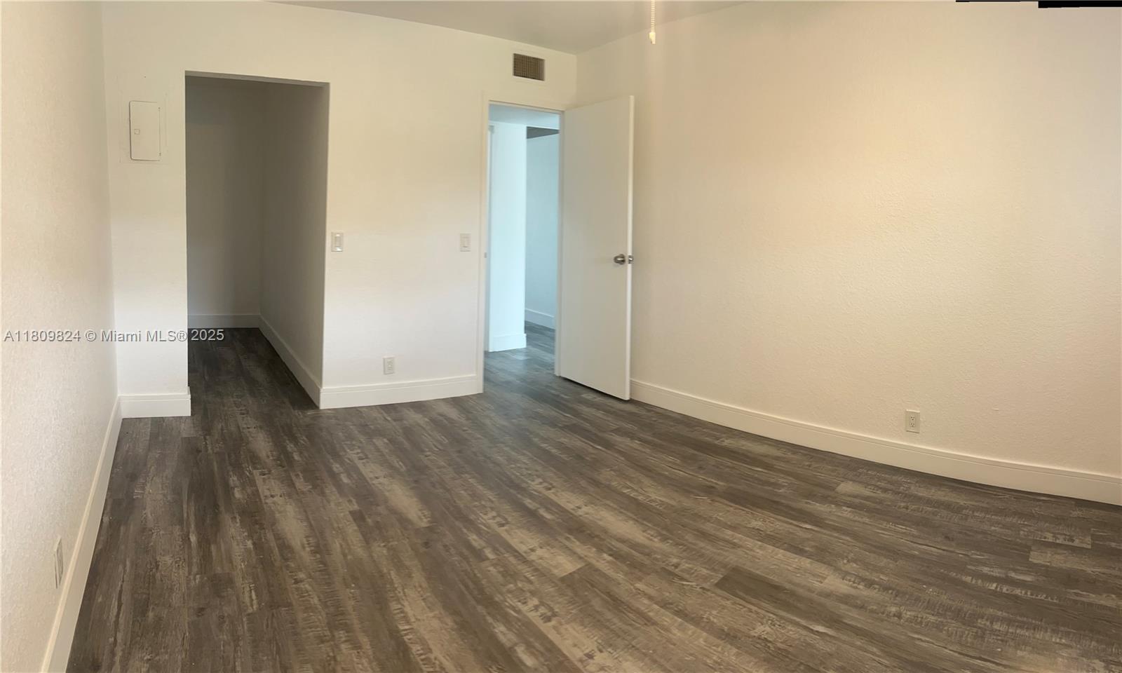 KINGS POINT - Residential Lease