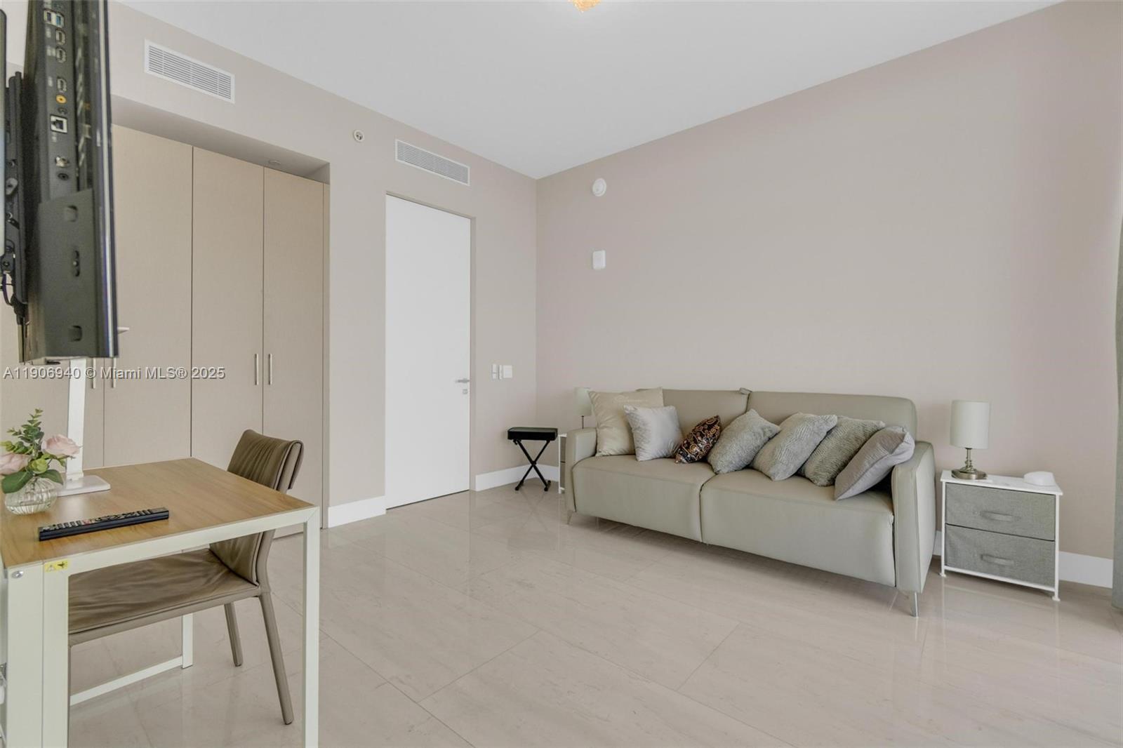 18975 COLLINS CONDO - Residential Lease