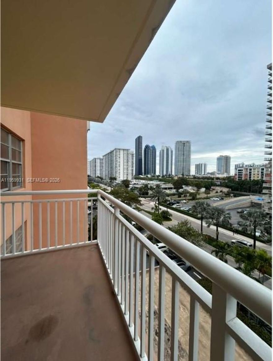 Very nice and well maintained 2/2. With Renovated kitchen and freshly painted. Apartment all laminated through-out. Located in the heart of Sunny Isles. One block away from the Ocean. Close to everything. Building offers many amenities such pool, gym, secured lobby, laundry, meeting room, game room, sauna and many more.