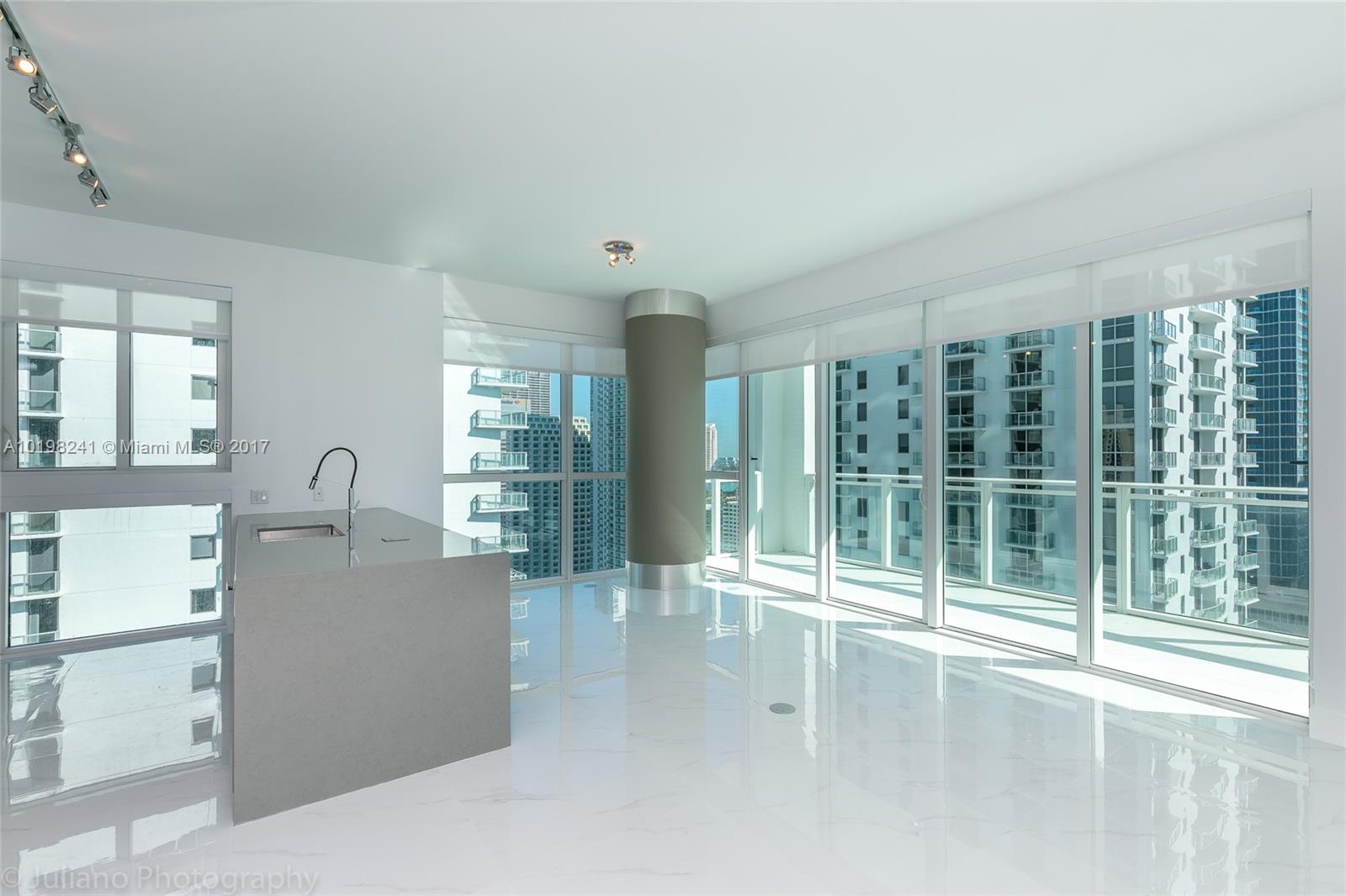 AMAZING 2 BED 2 BATH WITH FLOOR-TO-CEILING WINDOWS AND LARGE BALCONY. CALIFORNIA CLOSETS, WINDOW TREAMENT THORUGHOUT IN THIS CORNER UNIT. THE BOND HAS A BRITISH GLAMOUR AND IT IS IN THE HEART OF BRICKELL. THE CONDO AMENITIES INCLUDE: POOL AND JACUZZI, CABANAS, LIBRARY, KID'S CLUB, FITNESS CENTER, SPA, BAR, LOUNGE AND EXECUTIVE BUSINESS CENTER. RENTAL INCLUDES BASIC CABLE AND INTERNET. PARKING SPACE RESERVED #143