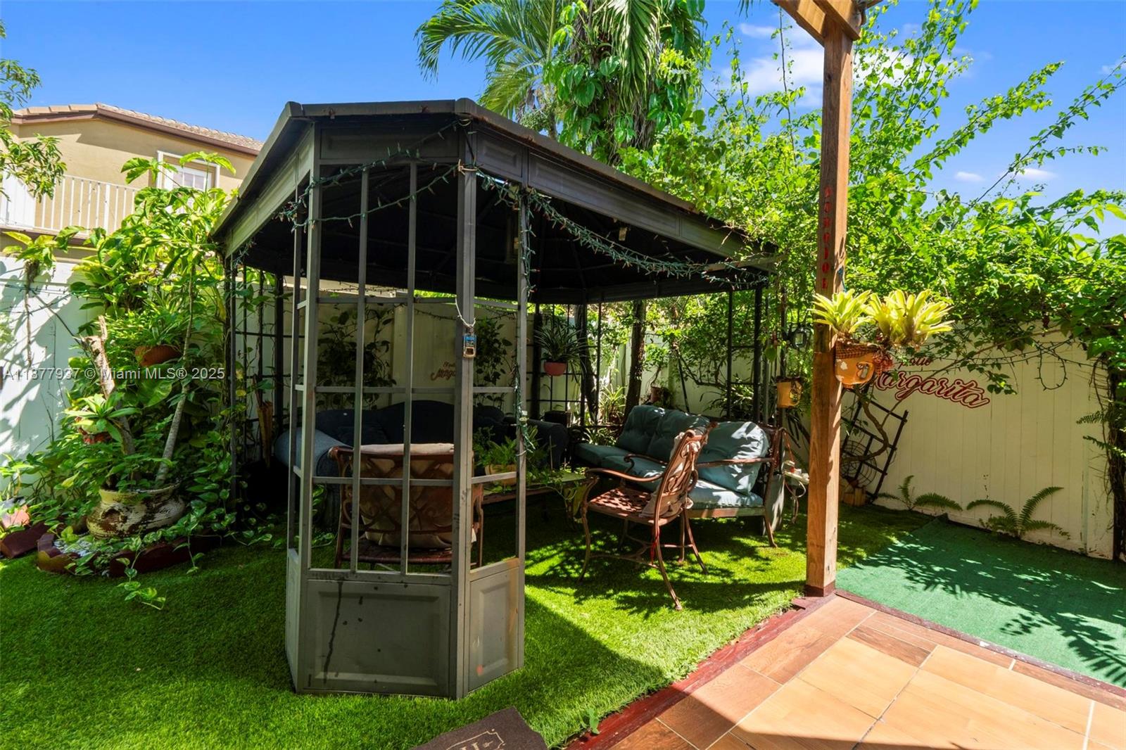 RIVIERA ISLES II - Residential