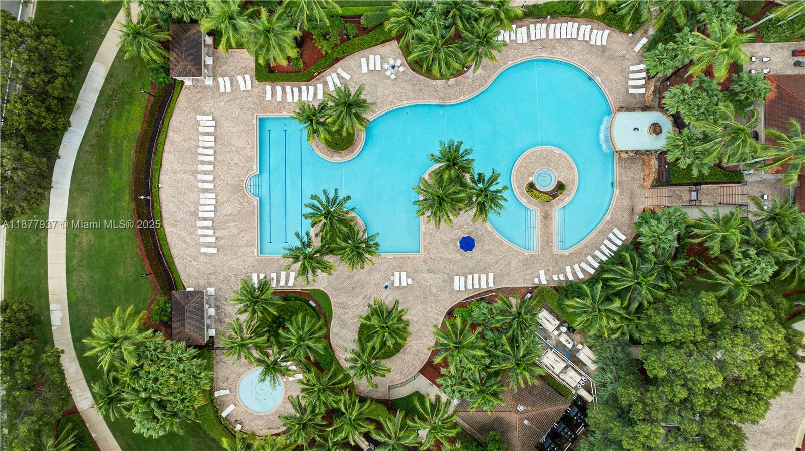 RIVIERA ISLES II - Residential