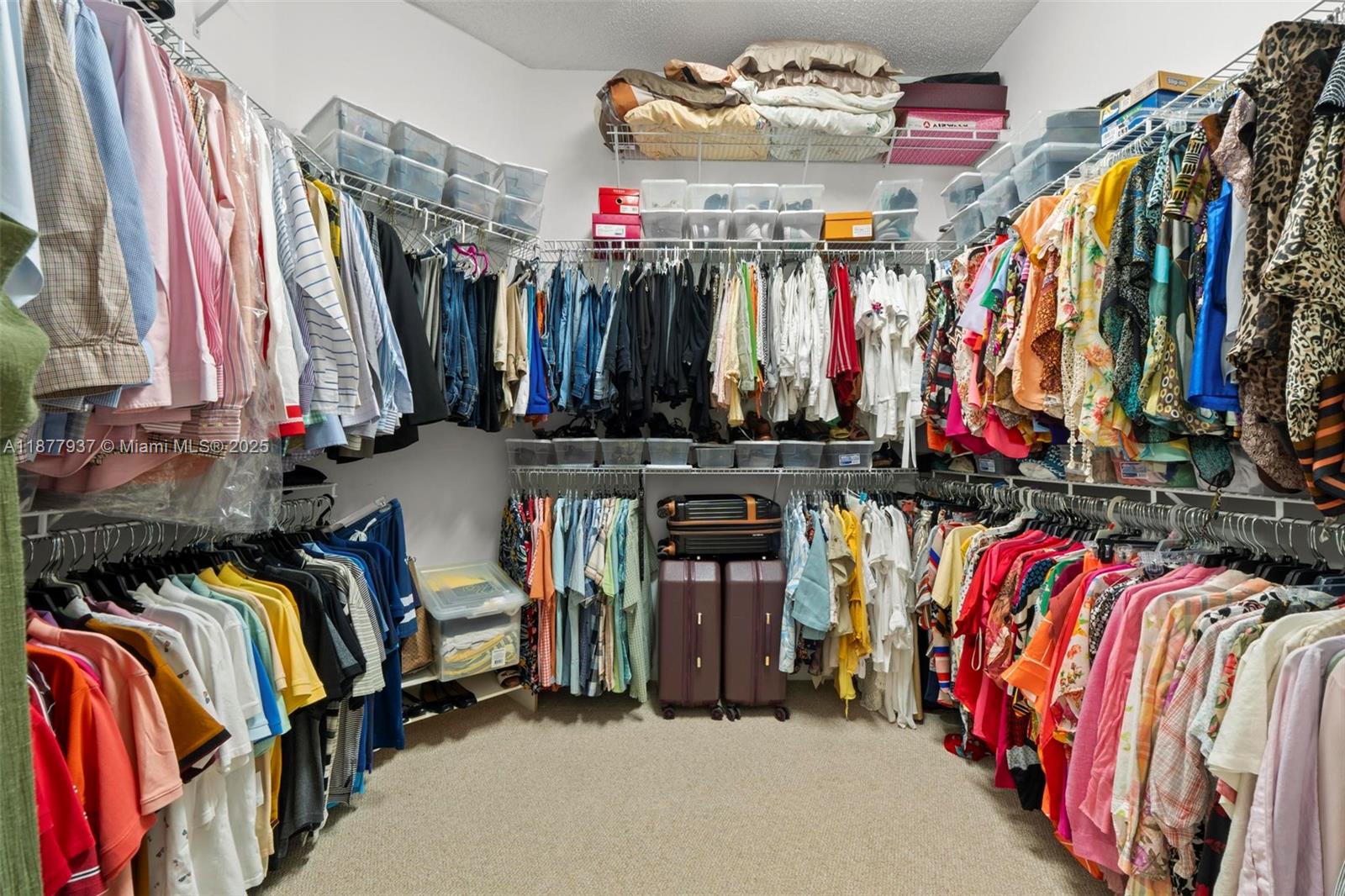 RIVIERA ISLES II - Residential