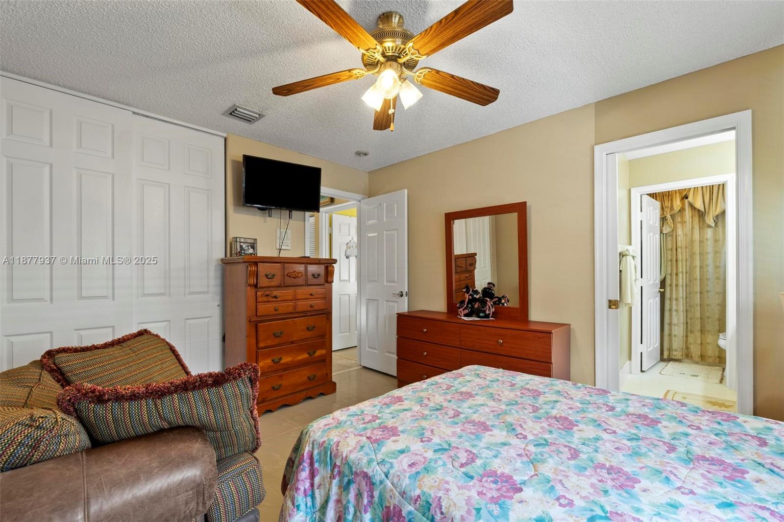 RIVIERA ISLES II - Residential