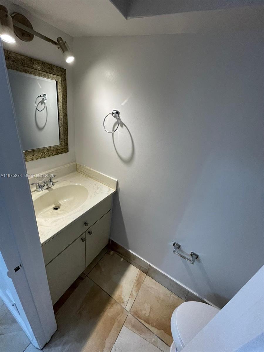 ELAN AT CALUSA CONDO IX - Residential Lease