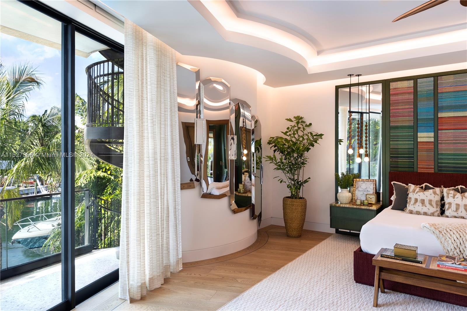 SUNSET LAKE - Residential