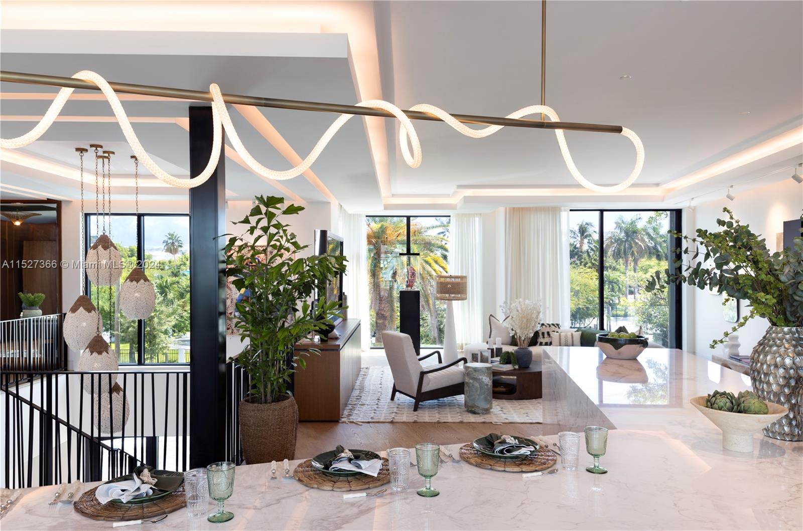 SUNSET LAKE - Residential