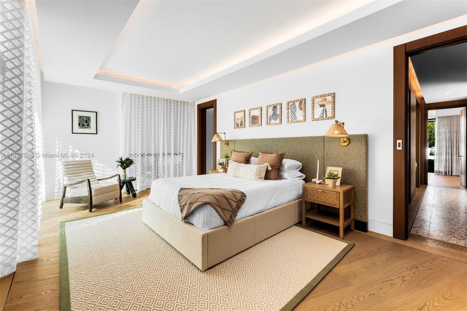 SUNSET LAKE - Residential