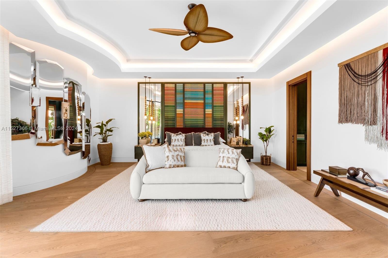 SUNSET LAKE - Residential