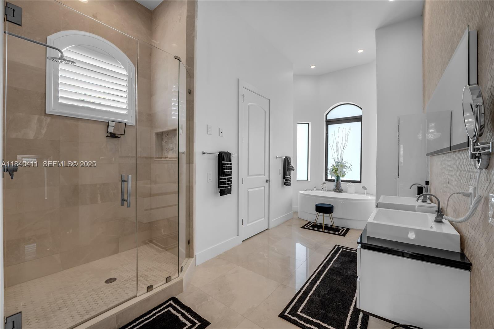 SWEETWATER ESTATES SUB - Residential