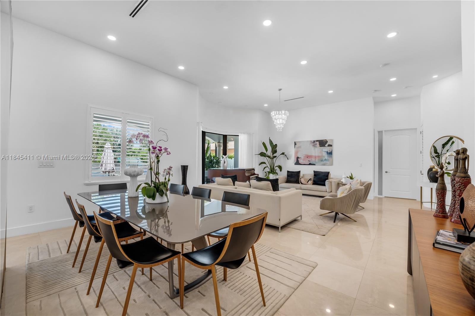 SWEETWATER ESTATES SUB - Residential