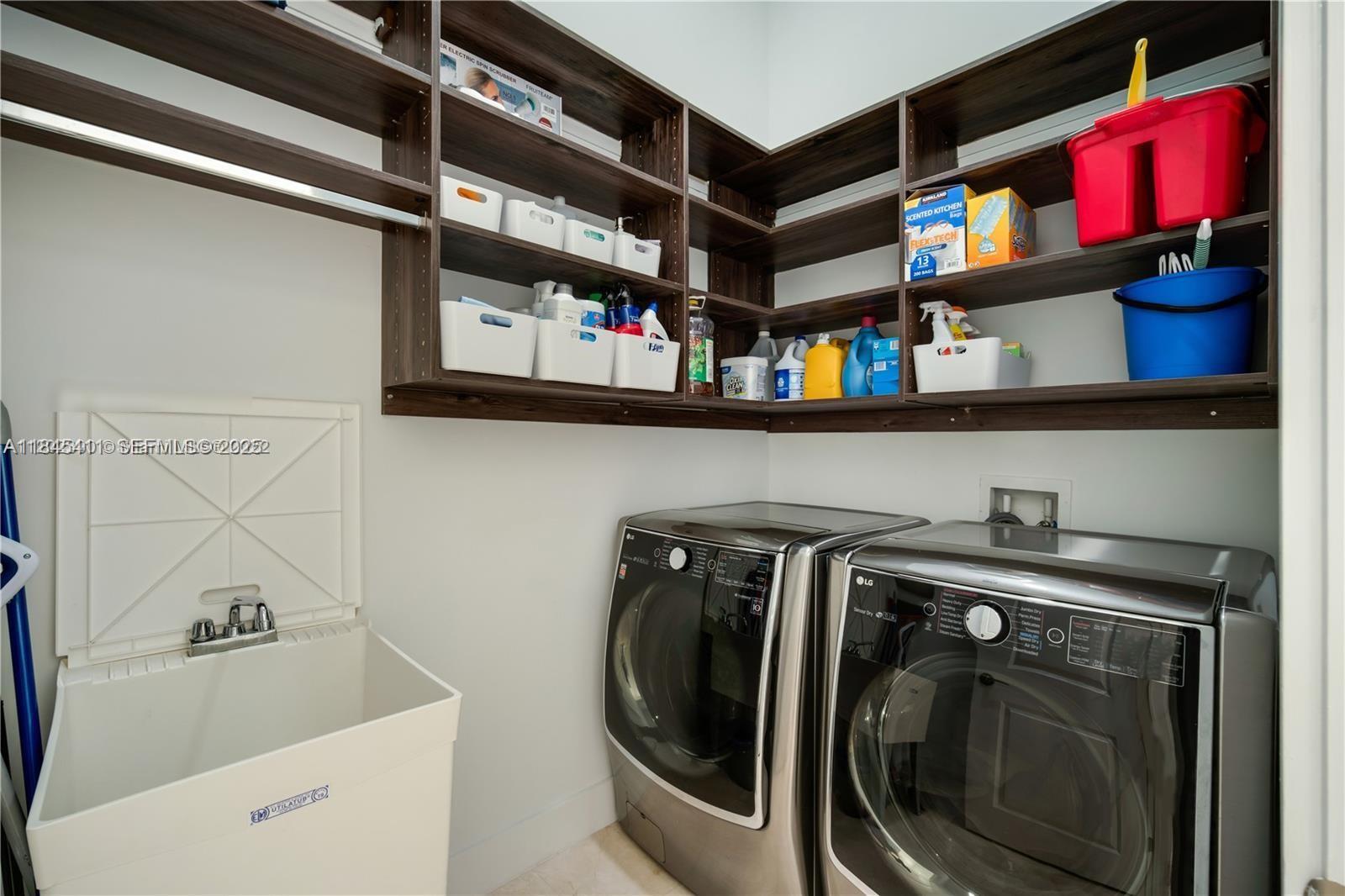 SWEETWATER ESTATES SUB - Residential