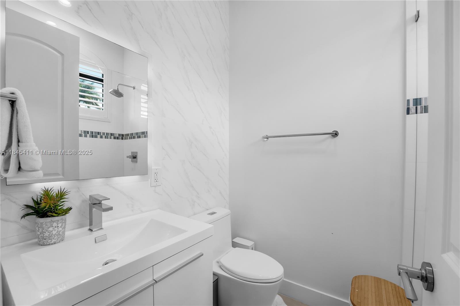 SWEETWATER ESTATES SUB - Residential