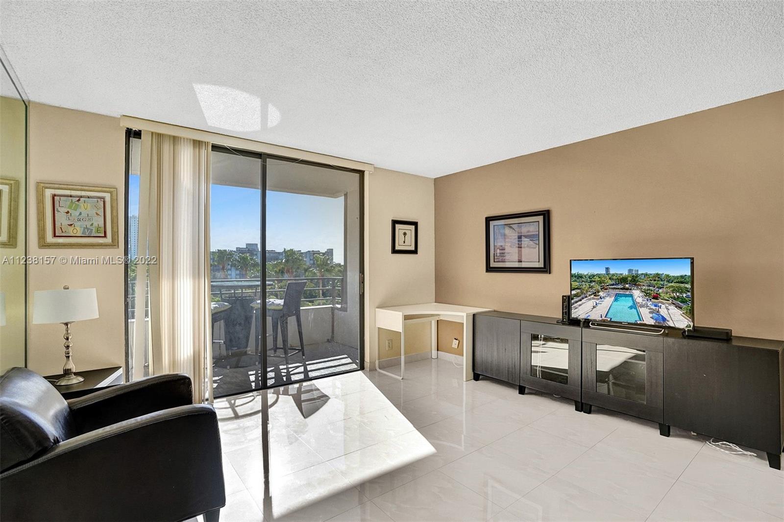 OLYMPUS CONDO PH A - Residential Lease