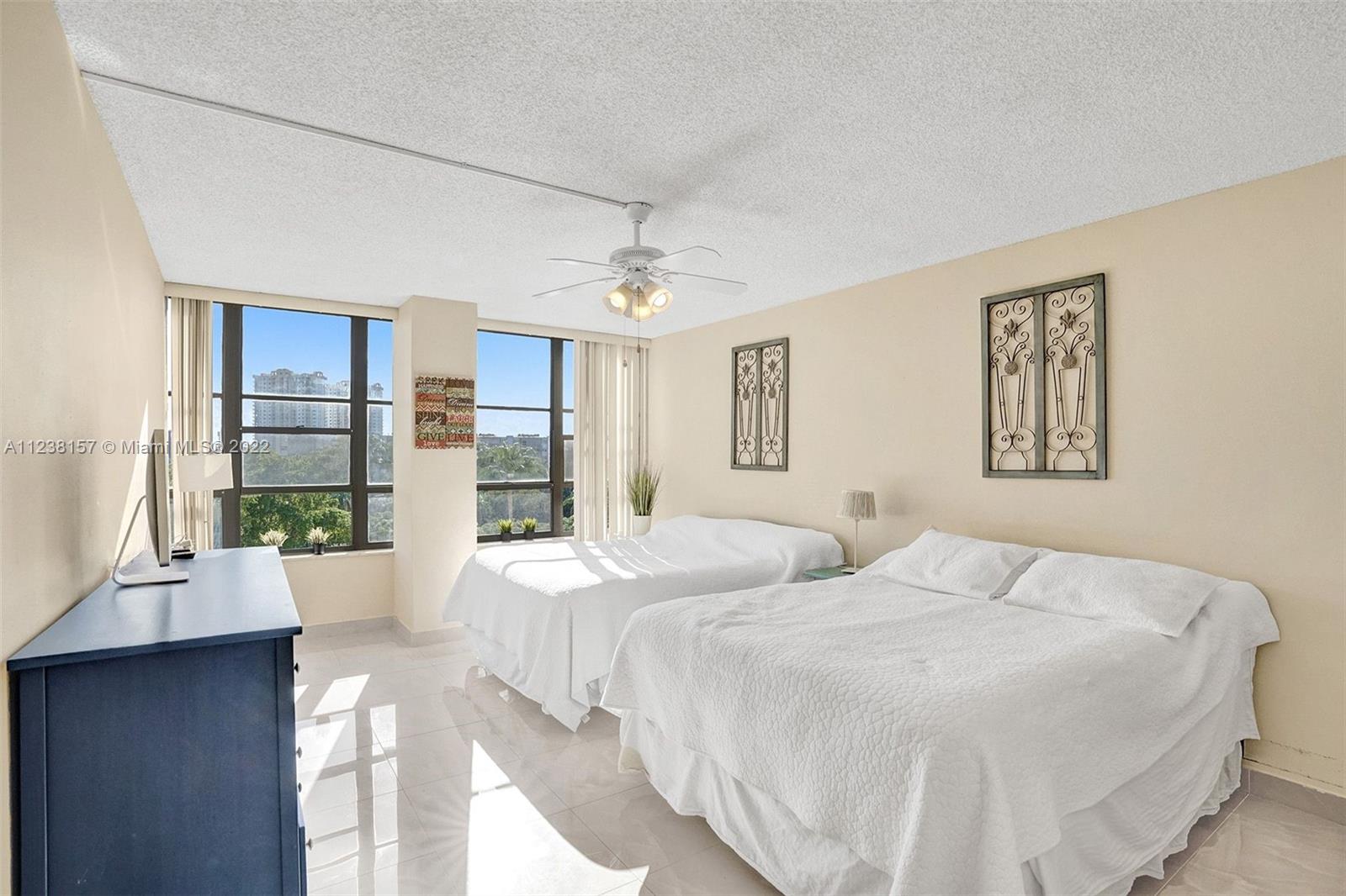 OLYMPUS CONDO PH A - Residential Lease