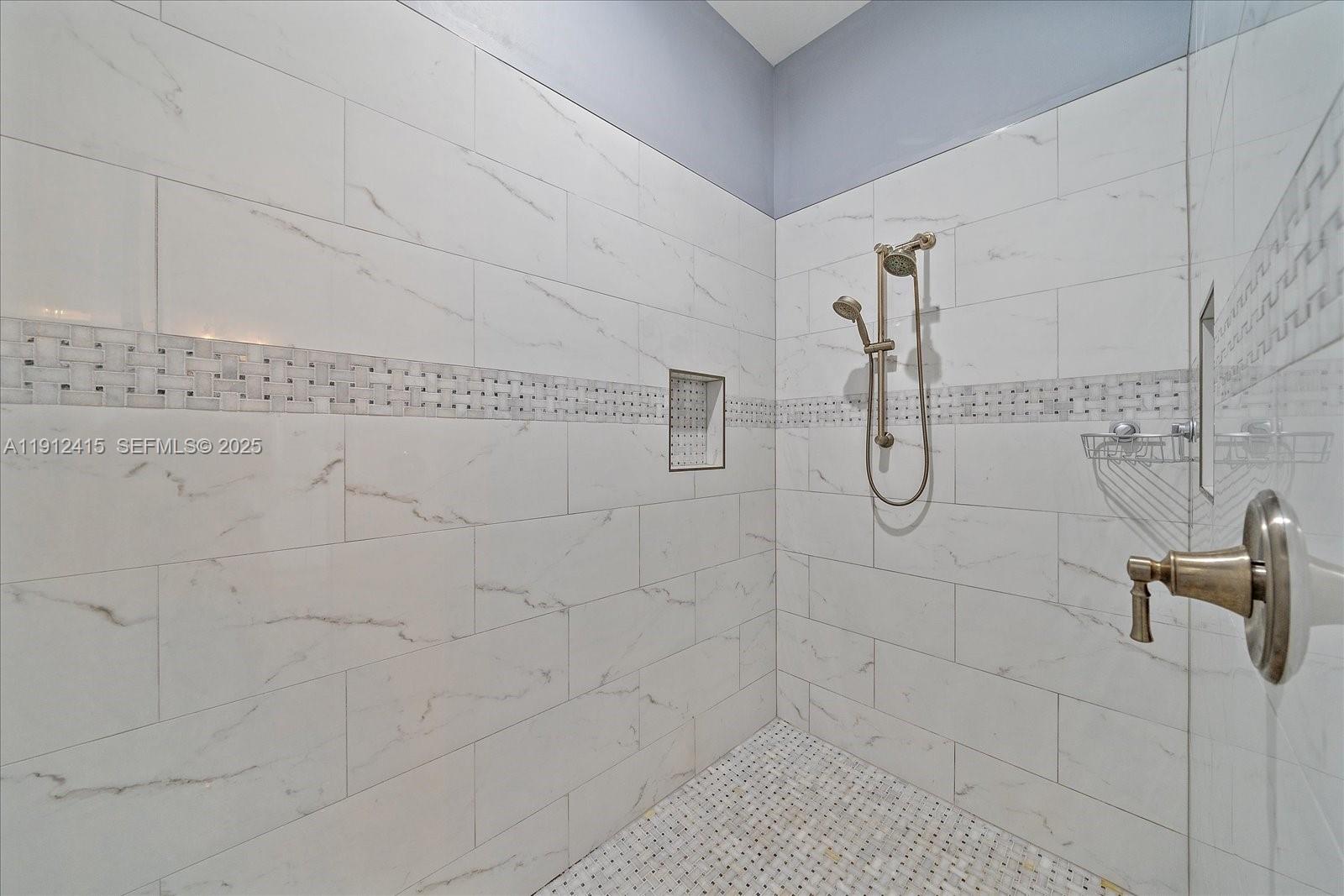 PUNTA GORDA - Residential