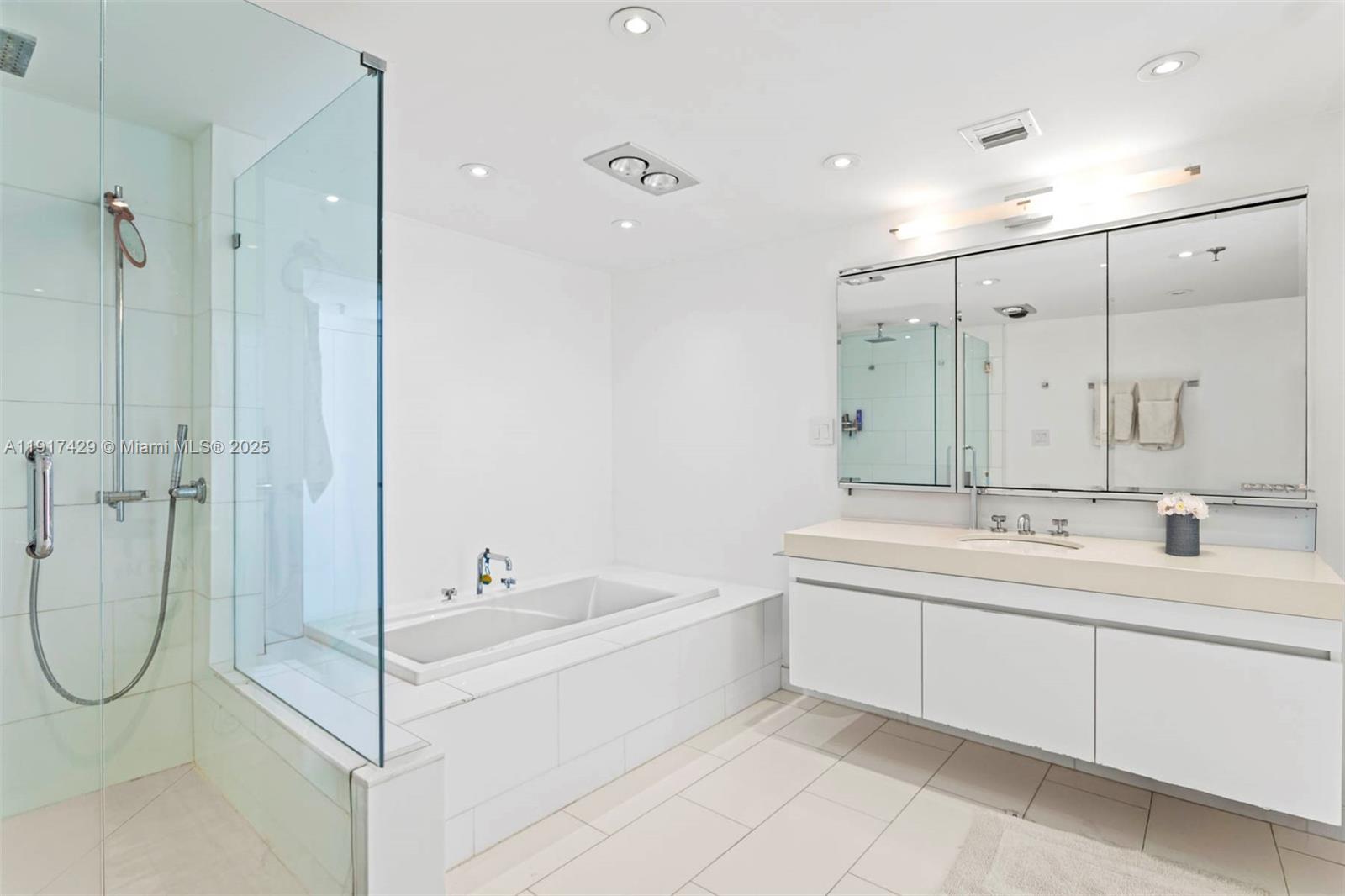 NINE ISLAND AVENUE CONDO - Residential