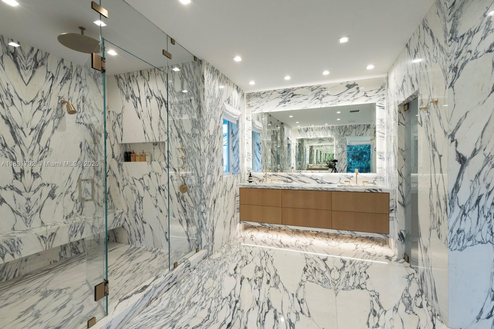 OAKRIDGE ESTATES SEC 2 - Residential